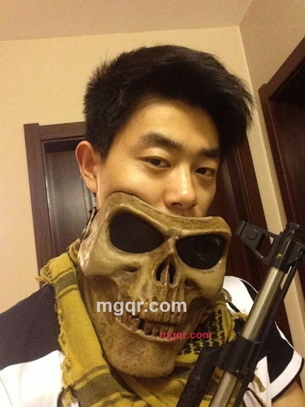 雨中的飞碟的第1张照片