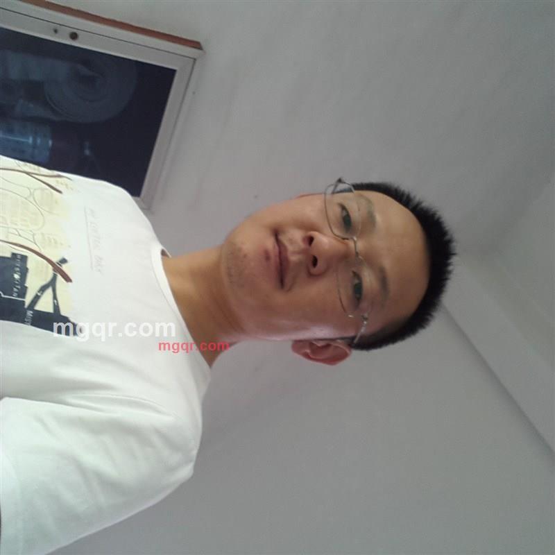 无聊中>的第1张照片