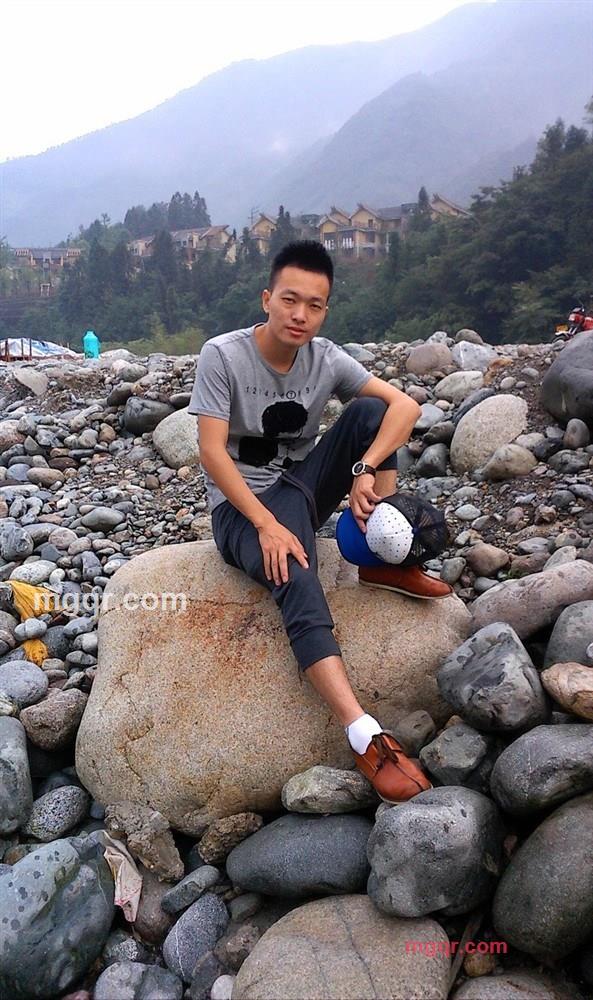 勒再仁笙的第3张照片