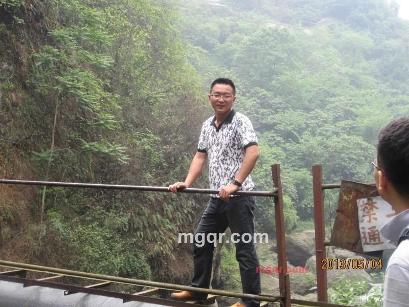 荷尔蒙哥哥的第3张照片