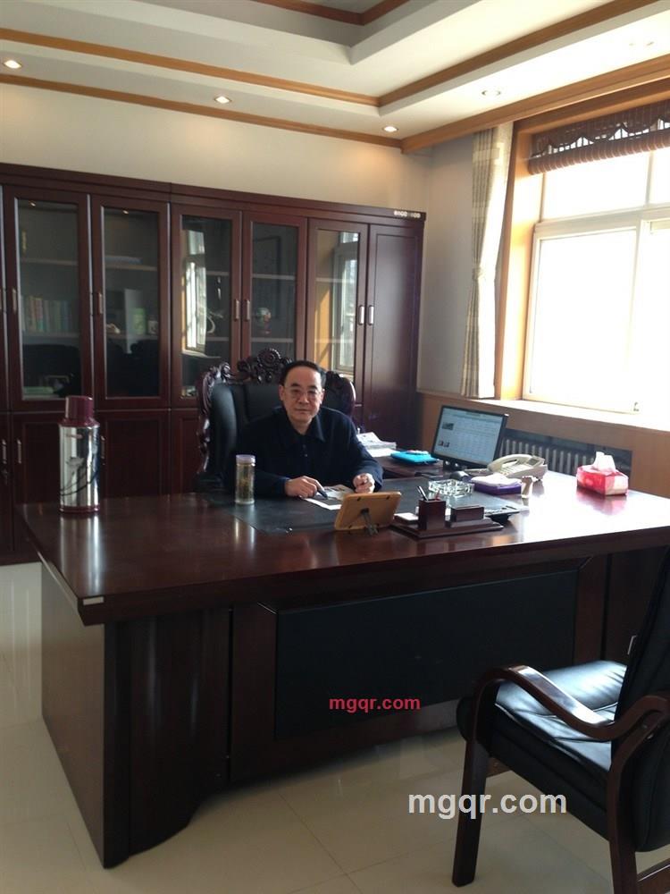 儒雅一人的第1张照片