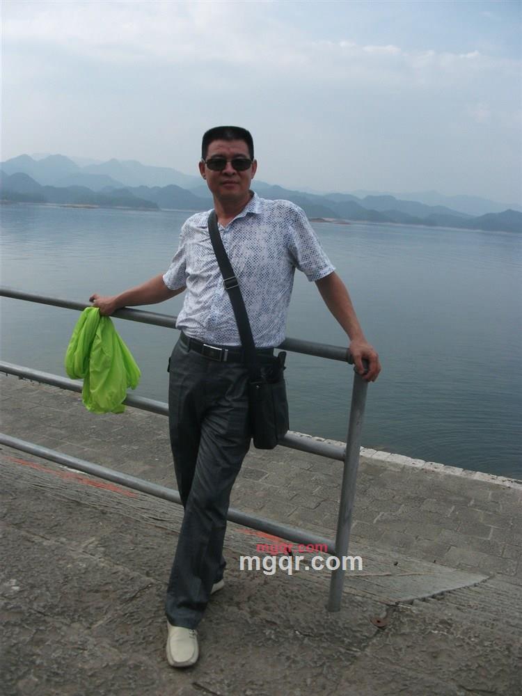 杭州哥一人的第2张照片