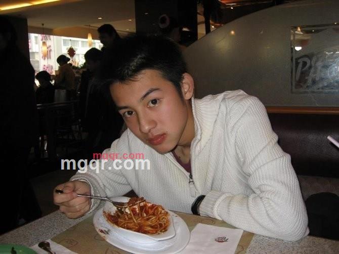 夜夜夜夜的第1张照片