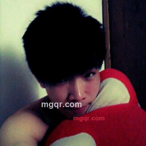 精神小伙。的第1张照片