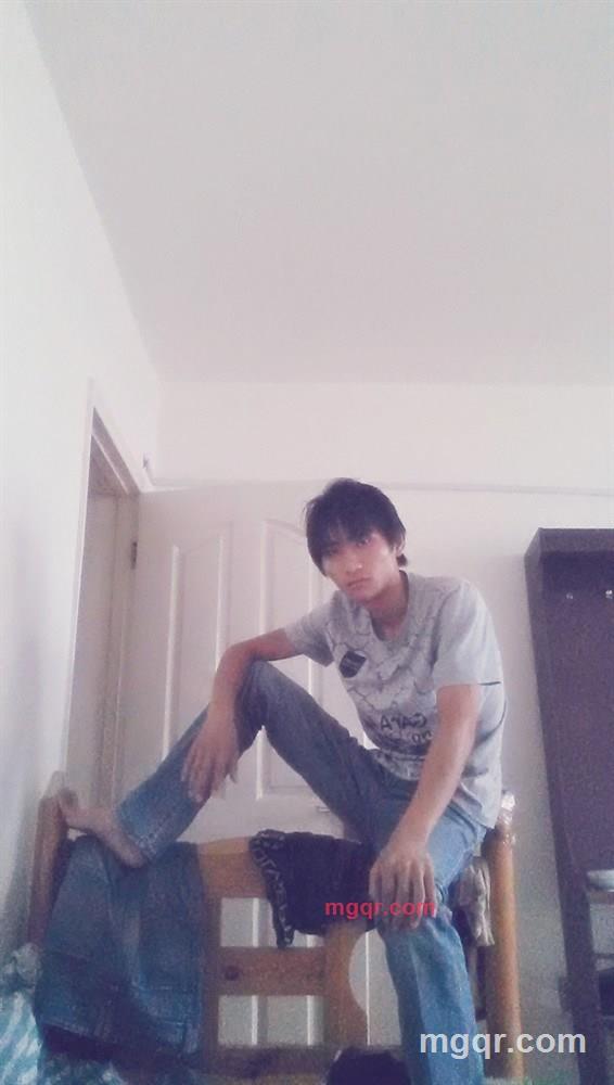 95纯情小鸭鸭的第6张照片