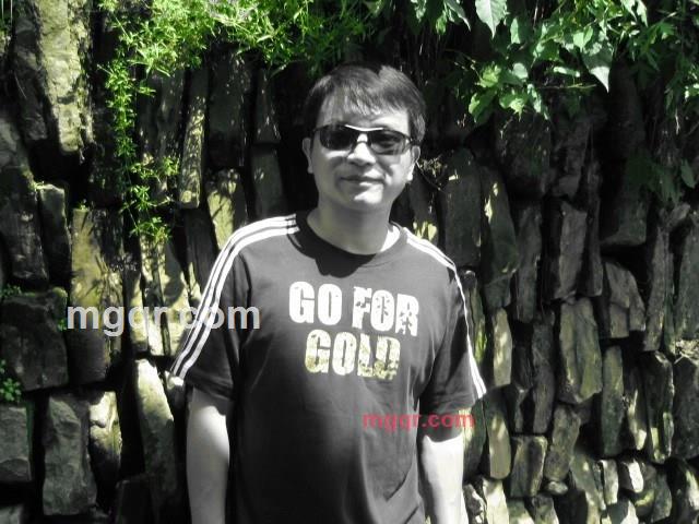 素质流氓的第6张照片