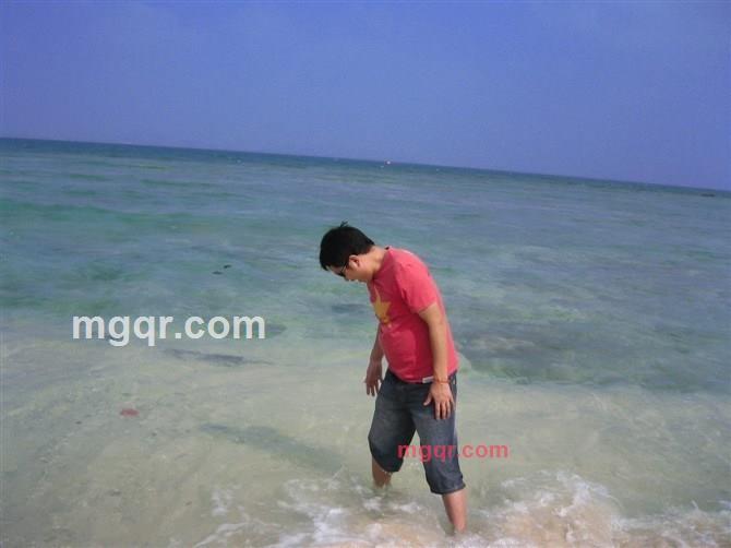 素质流氓的第1张照片