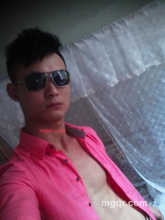 一个人***的第1张照片