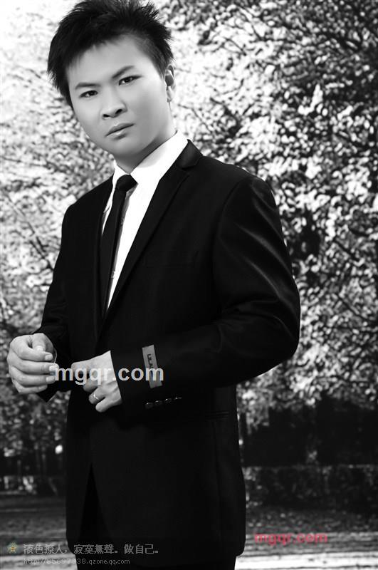 坏人的夜的第1张照片