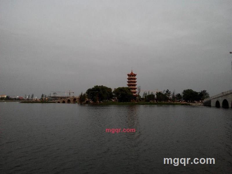 浅蓝色的云的第1张照片