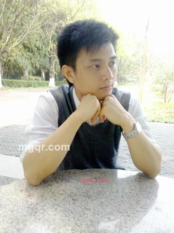 扒六二一七八妖溜溜的第1张照片