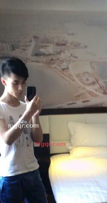 S向型男的第1张照片