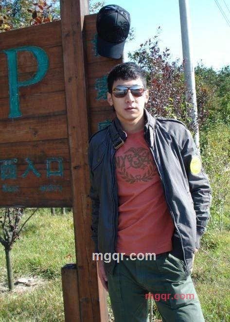 狼给的诱惑的第1张照片