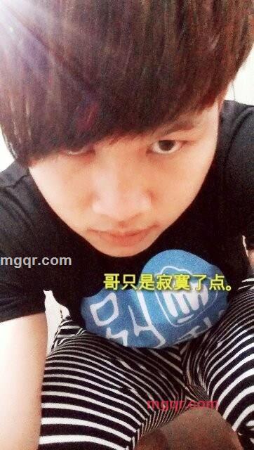 纯情小火机的第1张照片