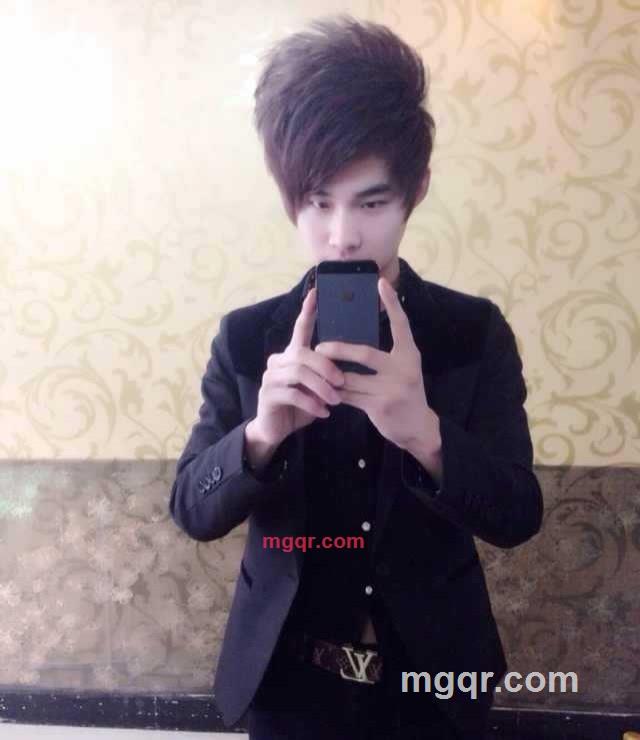 你爱我像谁。的第1张照片