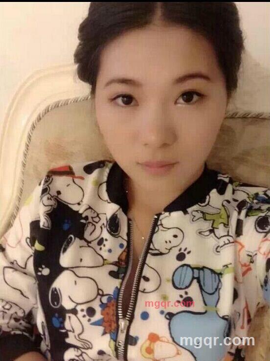  -气质美女的第1张照片