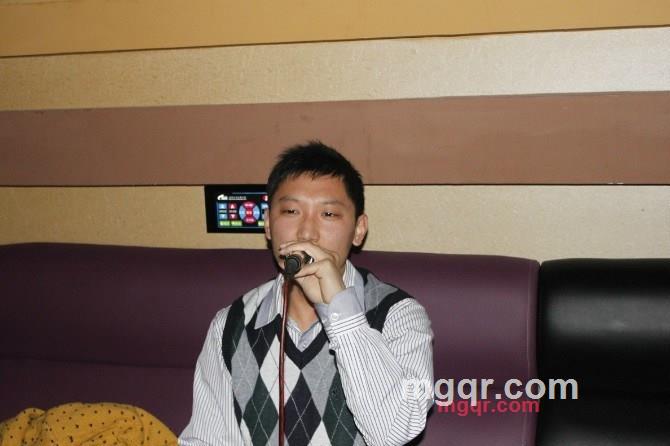  ︶ㄣ陽光宅侽的第3张照片