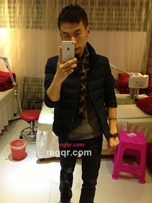 华丽的痞子的第3张照片