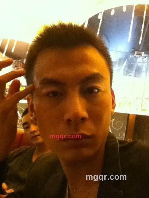 华丽的痞子的第1张照片