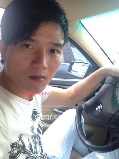 夜风袭人的第2张照片