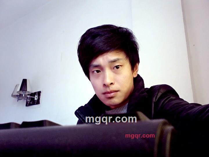 默默的哭的第1张照片