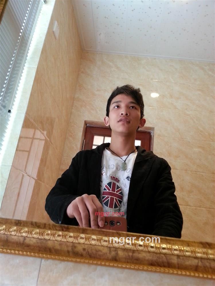 难耐的夜晚的第1张照片