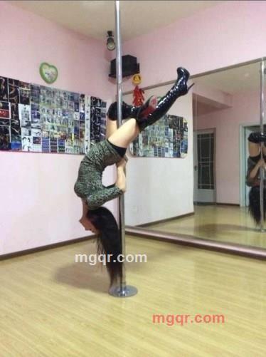 ?Ｈome~性感小娇娘的第4张照片