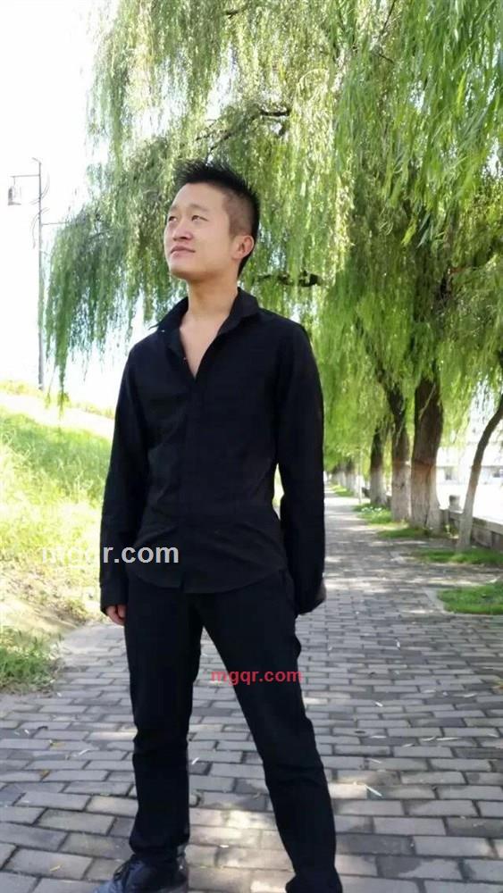 只为你动心.的第1张照片