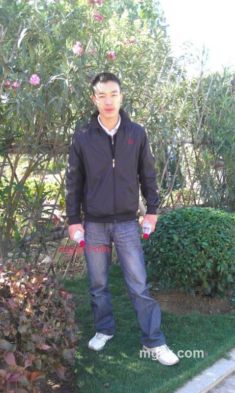 性感方丈的第1张照片