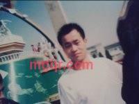 寂寞男人之人的第2张照片