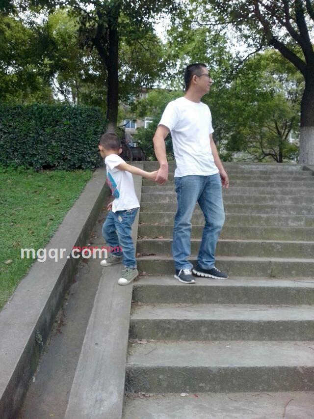 烟花一样寂寞的第2张照片