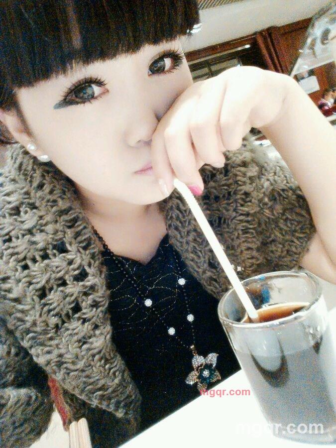 冷艳如冰霜的第2张照片