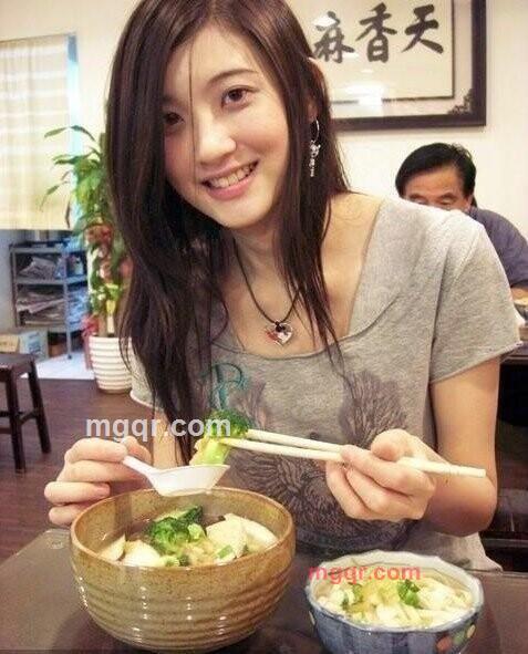 魅惑人心的第1张照片