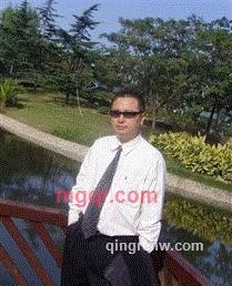 唯我独情的第1张照片