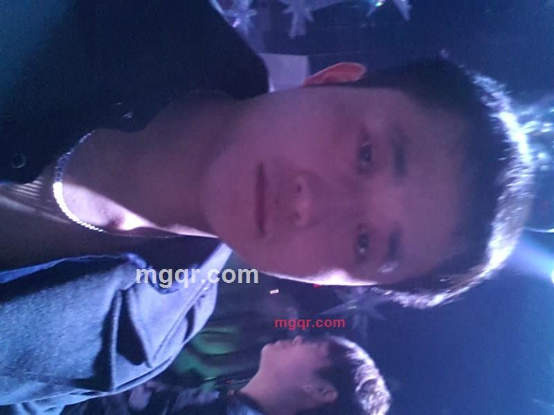 左绚的第1张照片