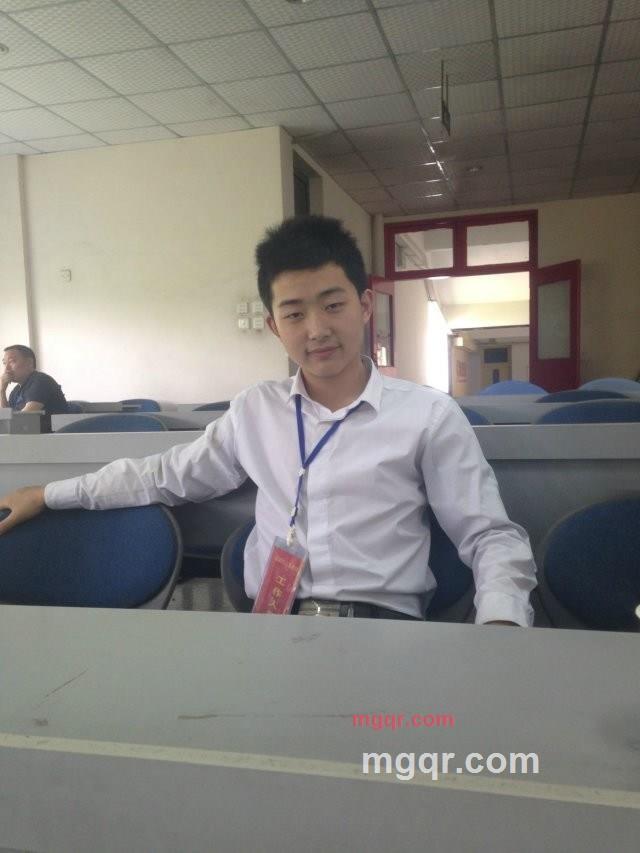 绯色琉璃kunly的第1张照片