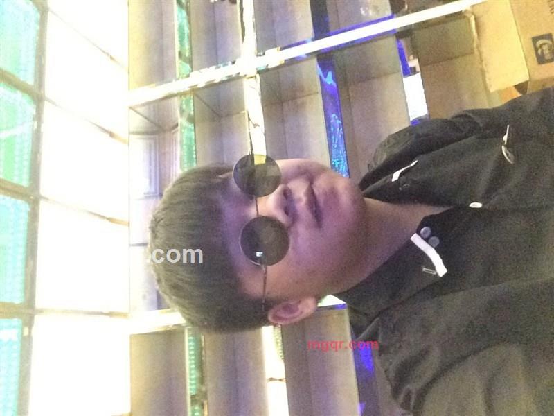 己欲的第1张照片