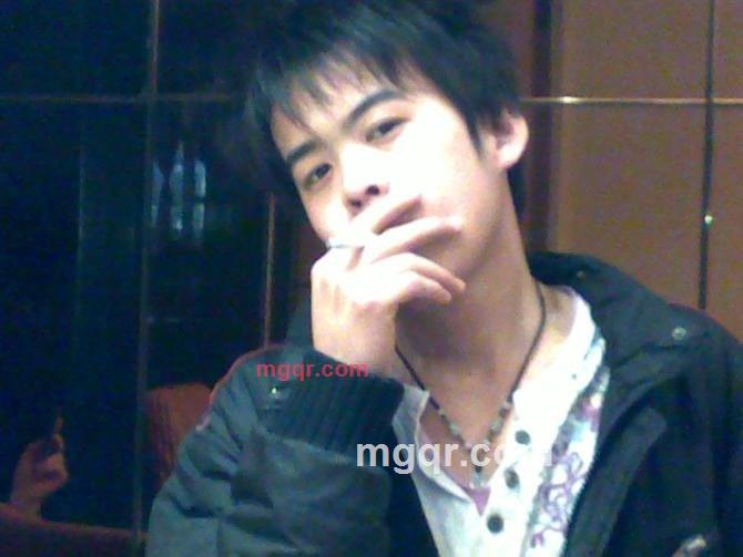 憨厚的小男人的第1张照片