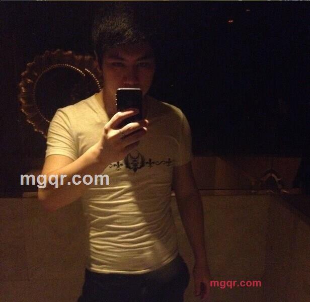 爱上空虚的第1张照片