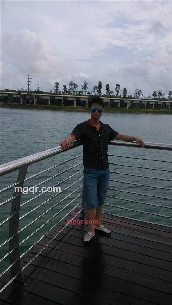 技术男的第1张照片