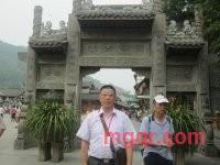 铁面柔肠的第1张照片