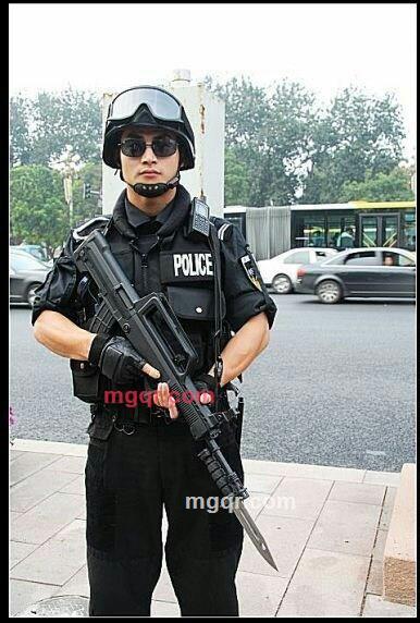 冷漠视一切的第2张照片