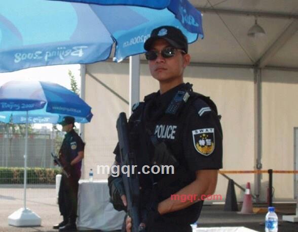 冷漠视一切的第1张照片