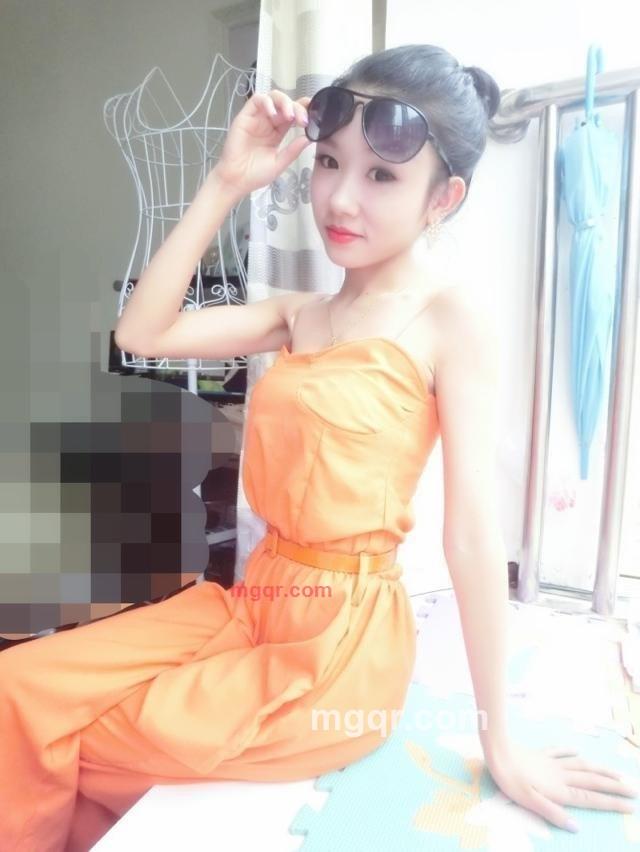 开心的鱼儿的第1张照片