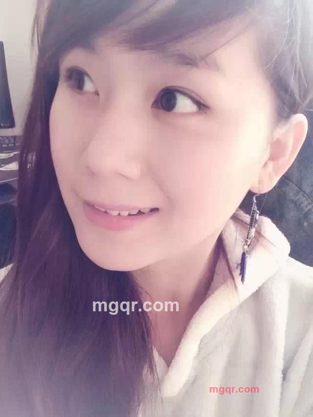 那一丝微笑的第5张照片