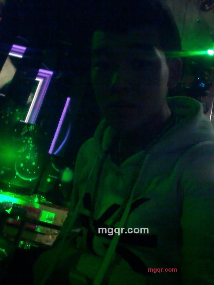 闷?丶也是一中美的第3张照片