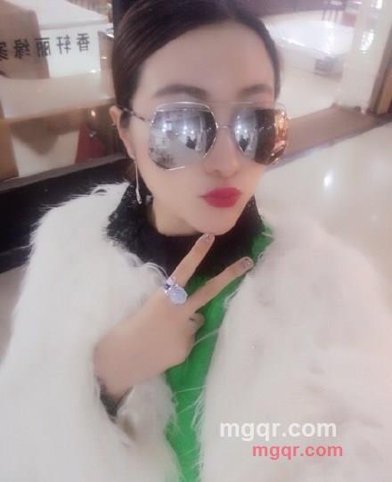 雪，孤独的下的第1张照片