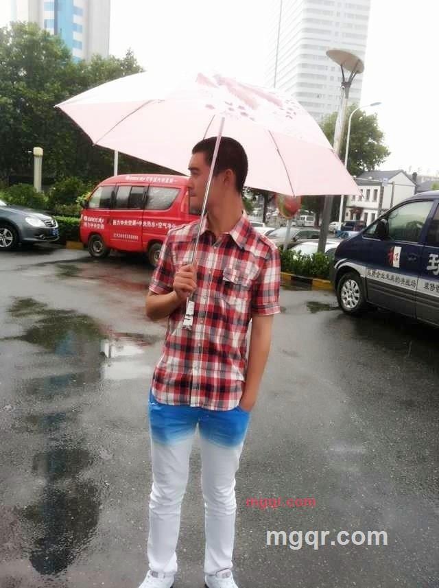 July..的第1张照片