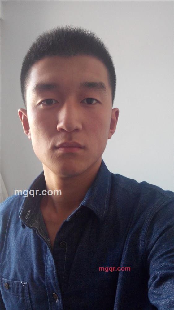六块腹肌小鲜肉的第1张照片