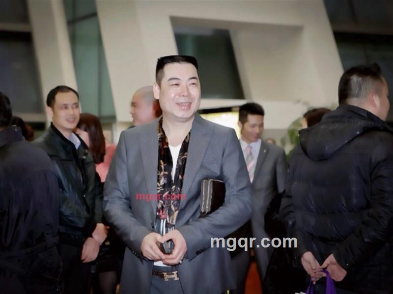 绝对大男人一个的第20张照片